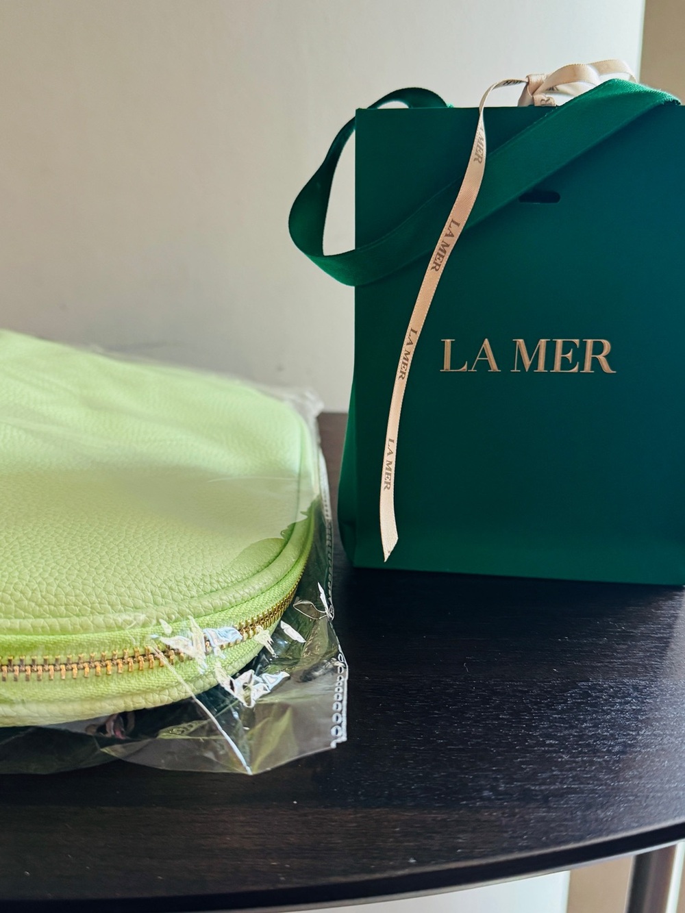 NEW!**La Mer Mini (4-Peace) Skincare Gift Set with green cosmetic Bag - Picture 7 of 9